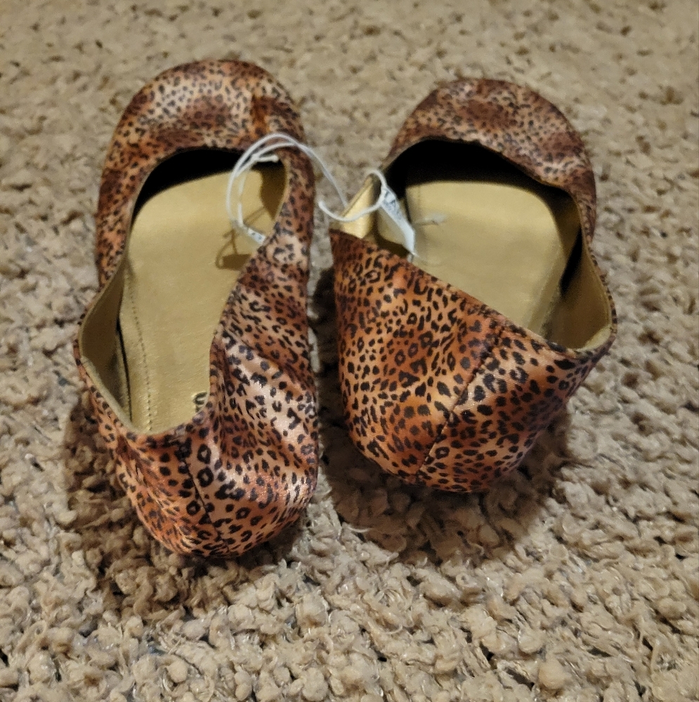 MOSSIMO SUPPLY CO Leopard Print Flat Ballet Shoes Size 6 - Picture 6 of 11